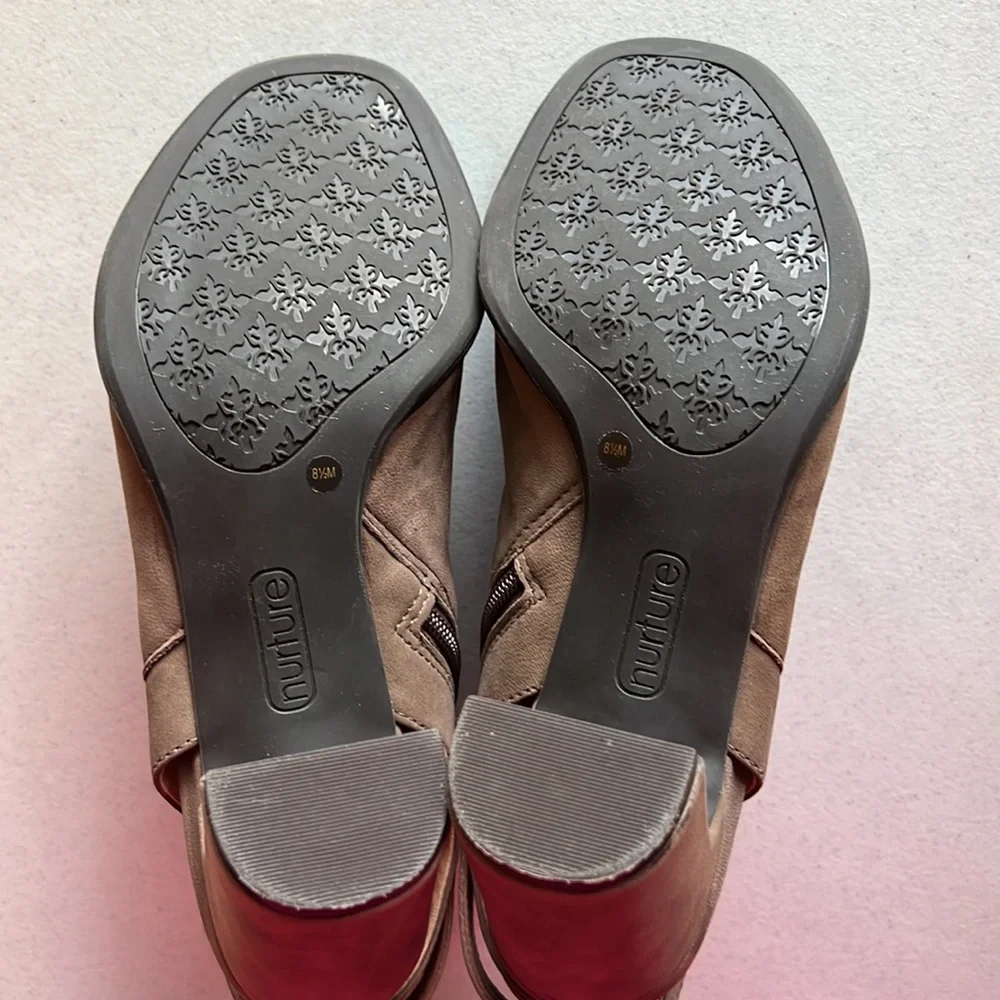 Gorgeous Nurture Suede Booties Size 8.5 - Picture 7 of 7